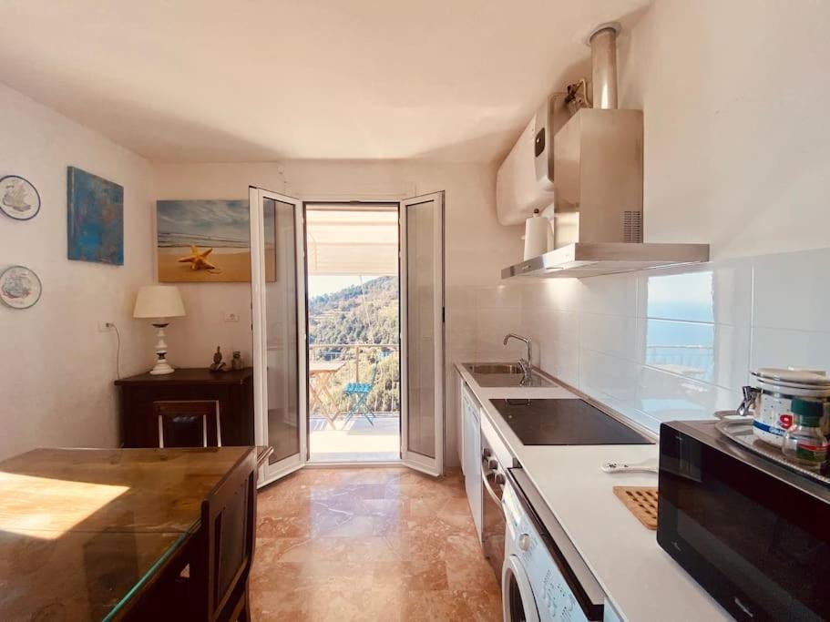La Finestra Sul Mare A Drignana Villa Vernazza Kültér fotó