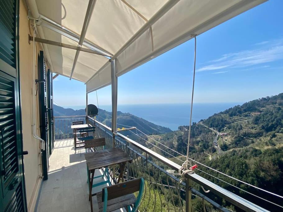 La Finestra Sul Mare A Drignana Villa Vernazza Kültér fotó